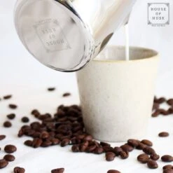 House Of Husk® Melkkan Met Art Pen - 350ml Melkopschuimkan - Zilver - Melkkannetje - Milk Pitcher - RVS - Barista Melkkan - Inclusief Latte Art Pen -Café 1200x1200 300