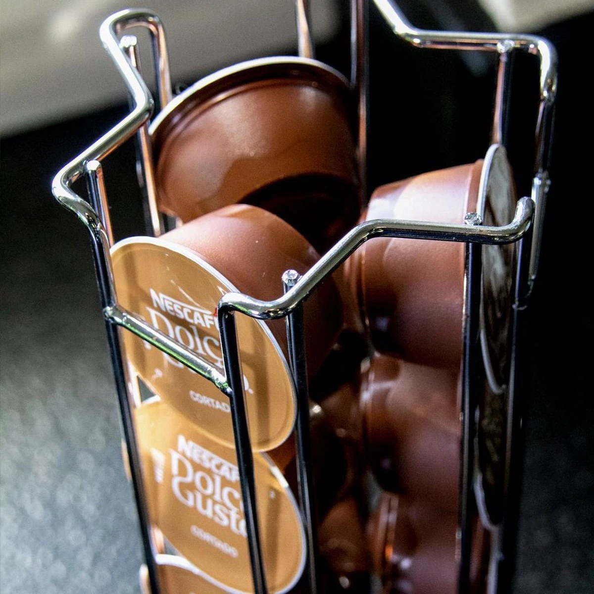 QUVIO Capsulehouders Geschikt Voor 18 Dolce Gusto Capsules – Koffie Capsule Standaard – Koffiepadhouder – Capsule Houder – Koffie Houder – Espresso – Pad Organizer - Chroom - 12 X 12 X 32,5 Cm (lxbxh) – RVS - Zilver 9 QUVIO Capsulehouders Geschikt Voor 18 Dolce Gusto Capsules – Koffie Capsule Standaard – Koffiepadhouder – Capsule Houder – Koffie Houder – Espresso – Pad Organizer - Chroom - 12 X 12 X 32,5 Cm (lxbxh) – RVS - Zilver - Afbeelding 7