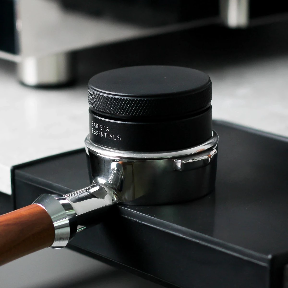 Koffieverdeler - 53.3mm - Zwart - Koffie Distributeur - Espresso Verdeler - Coffee Distributor - Sage Barista – Solis Espressomachine - Breville 6 Koffieverdeler - 53.3mm - Zwart - Koffie Distributeur - Espresso Verdeler - Coffee Distributor - Sage Barista – Solis Espressomachine - Breville - Afbeelding 4