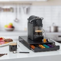 KitchenBrothers Capsulehouder - Met Lade - Nespresso - 60 Cups - Zwart 18 KitchenBrothers Capsulehouder - Met Lade - Nespresso - 60 Cups - Zwart -Café 1200x1200 593