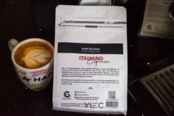 Italiano Espresso Honey Process Vietnamese Koffiebonen Aanbieding 250g GAIA Cafe -Café 1200x800 11